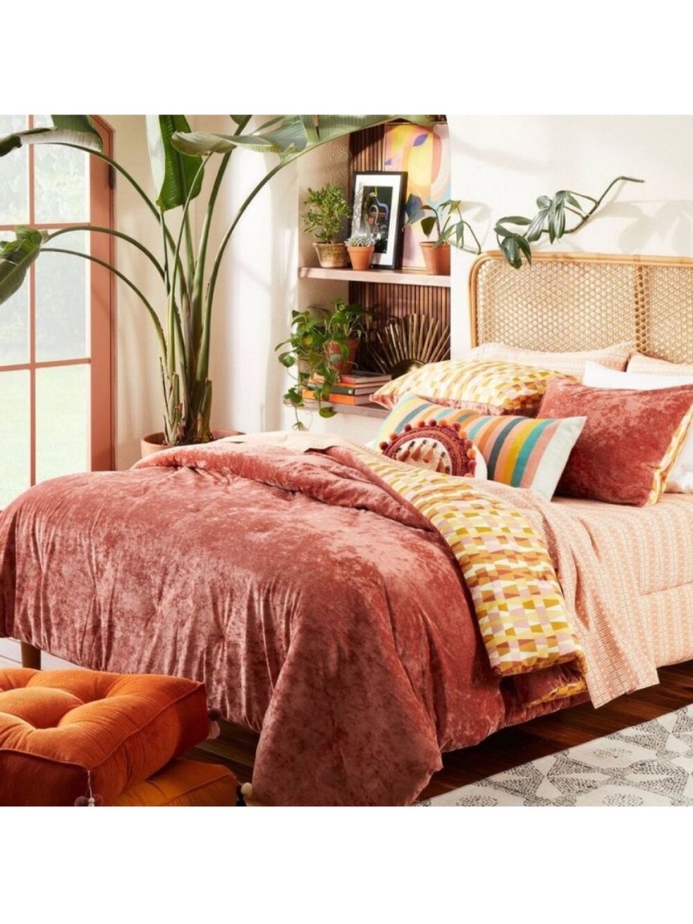 Opalhouse Jungalow RARE King Plush Velvet Comforter Set in Berry